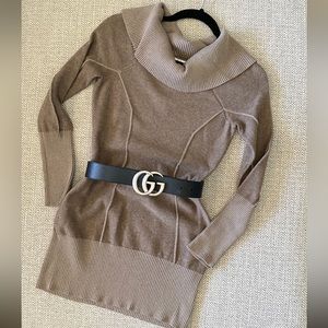 Guess Long Sleeve Tunic Sweater.  Size M. EUC  Taupe